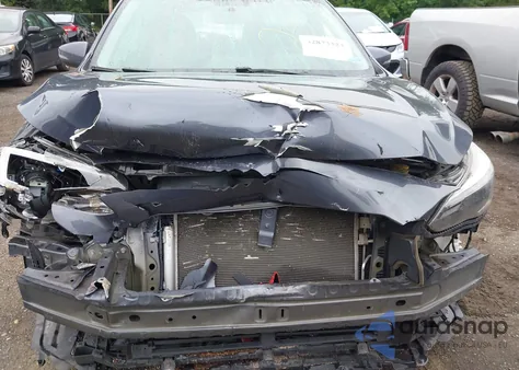 2017 Subaru Impreza Limited z USA, uszkodzony, nr VIN 4S3GTAT61H3750013